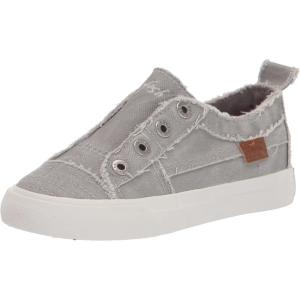 imageBlowfish Malibu Girls PlayT Canvas SneakerFog Gray