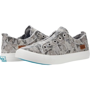 image:imageBlowfish Malibu Womens Play SneakerGray Love Not War Canvas